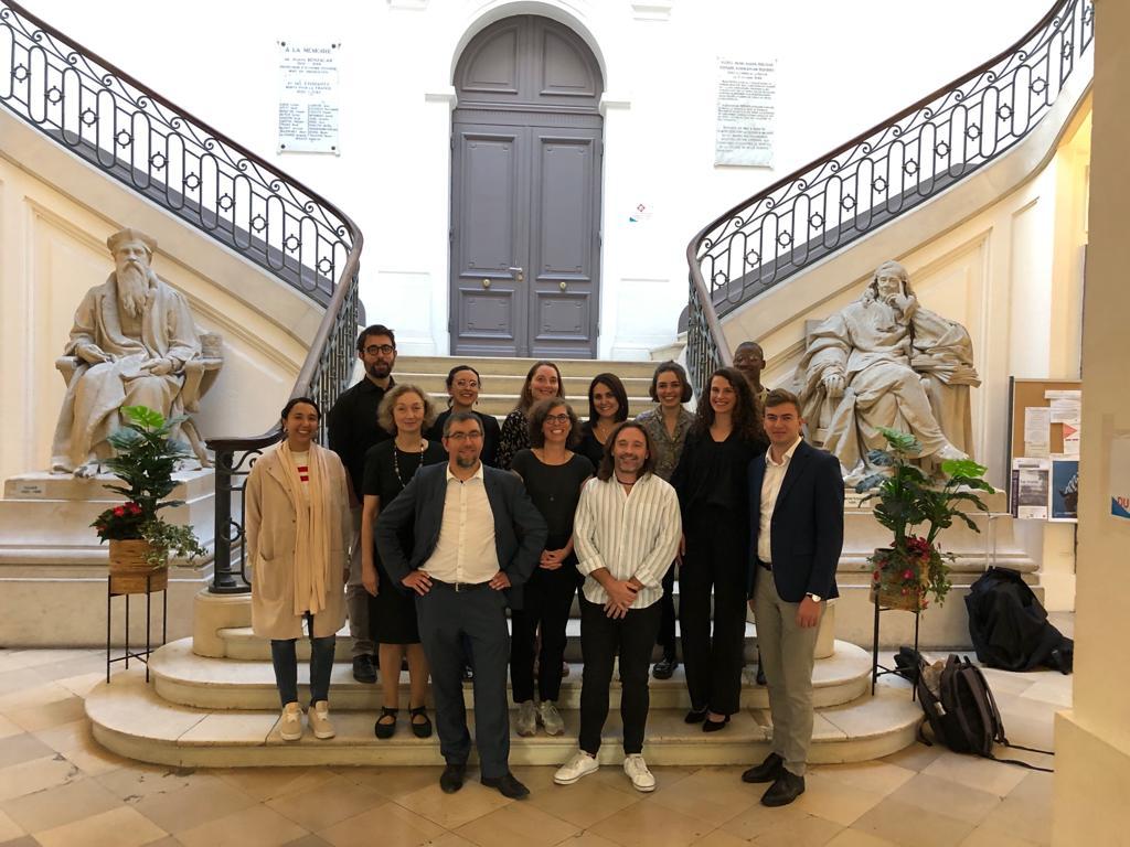 Reunión de expertos legales en Burdeos